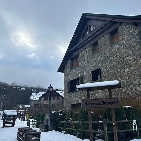 A10 De Formigal, Amplio Y Con Garaje Appartement Escarrilla